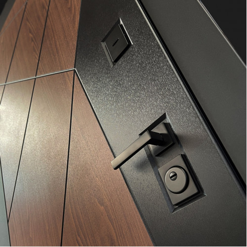Входная дверь БН-14 с панелью ДВП Венге светлый
